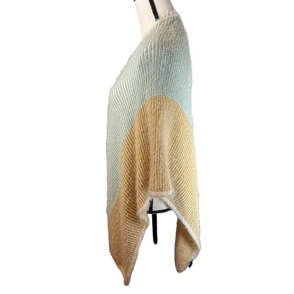 Anthropologie Akemi + Kin Color‎ Block Fuzzy Sweater Wrap Poncho Ruana One Size - Picture 4 of 8